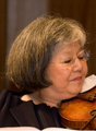 音楽監督･ヴァイオリン：森 悠子　Violin: Yuko Mori