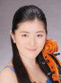 チェロ：上村文乃　Cello: Ayano Kamimura